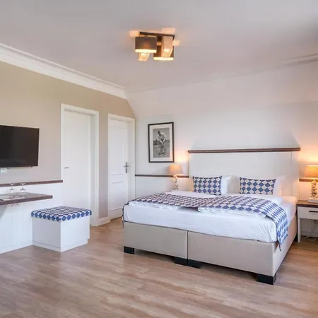 Strandgruen Timmendorfer Strand